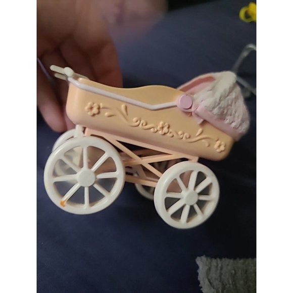 Mattel Carriage Barbie KELLY Tiny Steps Doll Stroller 1998 - Picture 3 of 4